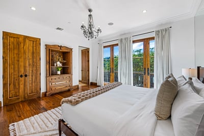 Luxury Villa Photo #66