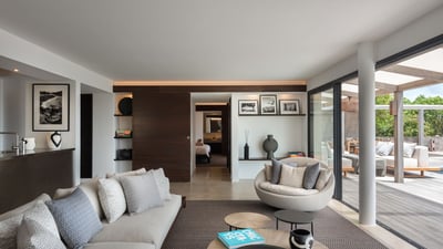 Luxury Villa Photo #11