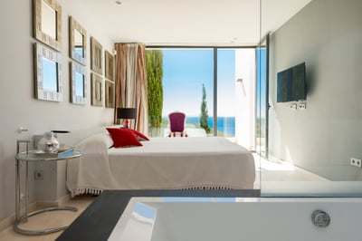 Luxury Villa Photo #28
