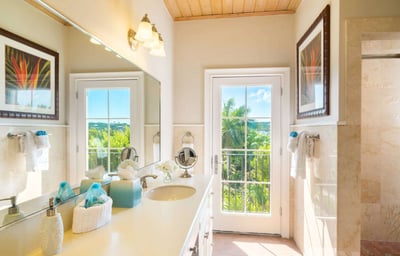 Luxury Villa Photo #22