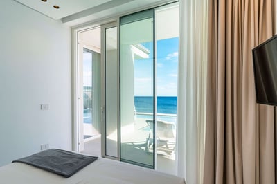 Luxury Villa Photo #55
