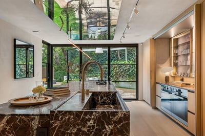 Luxury Villa Photo #20