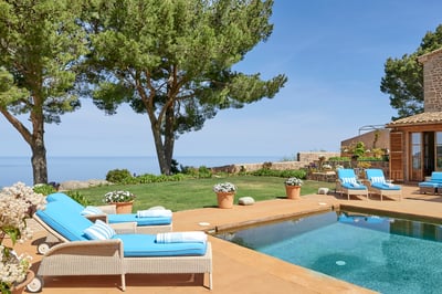 Luxury Villa Photo #6