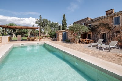 Luxury Villa Photo #2