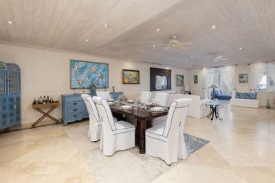 Luxury Villa Photo #6