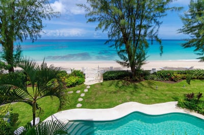 Luxury Villa Photo #4
