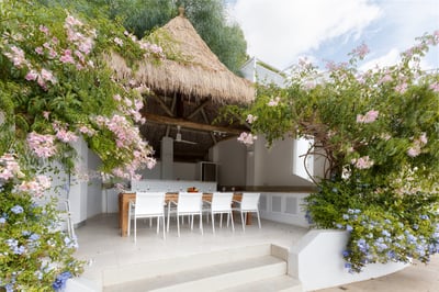 Luxury Villa Photo #11