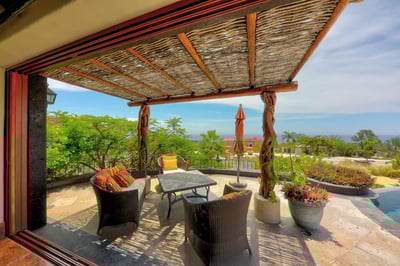 Luxury Villa Photo #9