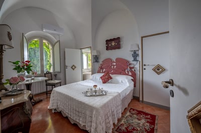 Luxury Villa Photo #28