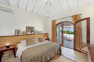 Luxury Villa Photo #25