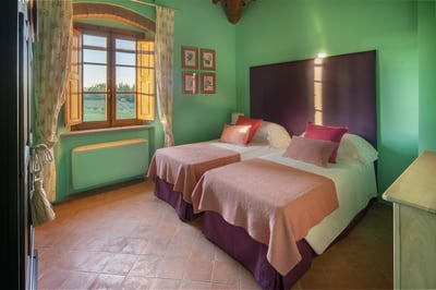 Luxury Villa Photo #40