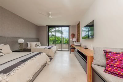 Luxury Villa Photo #38