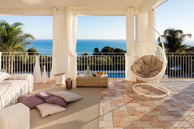Luxury Villa Photo #14