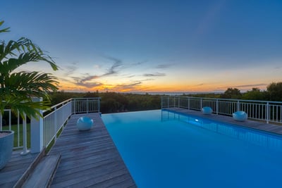 Luxury Villa Photo #8