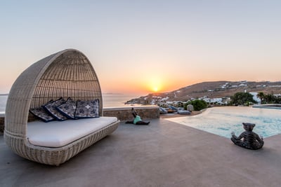 Luxury Villa Photo #4