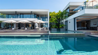 Luxury Villa Photo #7