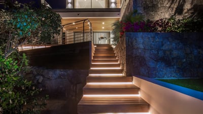 Luxury Villa Photo #7