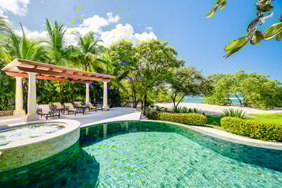 Luxury Villa Photo #7
