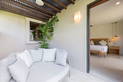 Luxury Villa Photo #28