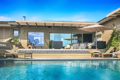 Luxury Villa Photo #3