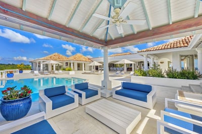 Luxury Villa Photo #4