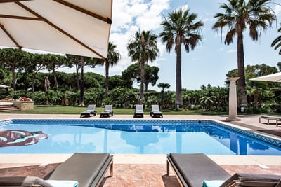 Luxury Villa Photo #4