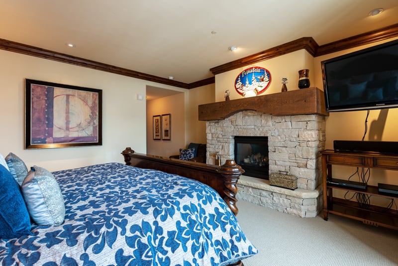 Silver Strike Lodge 4 BDM Condo