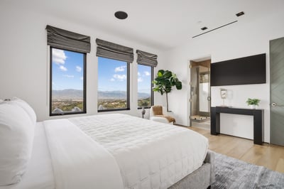 Luxury Villa Photo #60