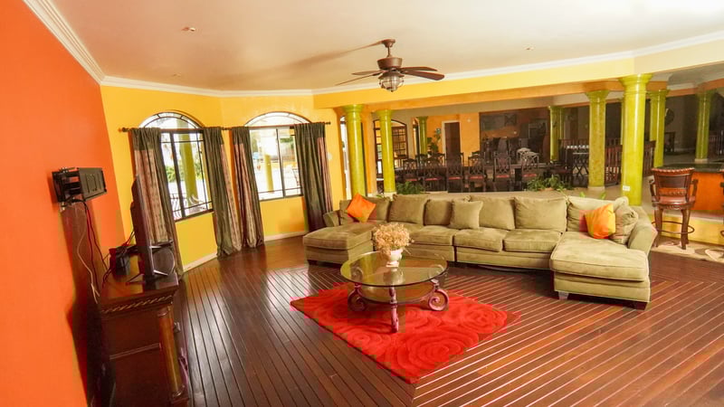 MilBrooks Resort Villa