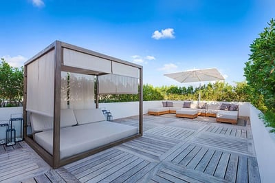 Luxury Villa Photo #8