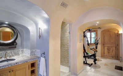 Luxury Villa Photo #15