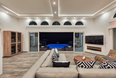 Luxury Villa Photo #10