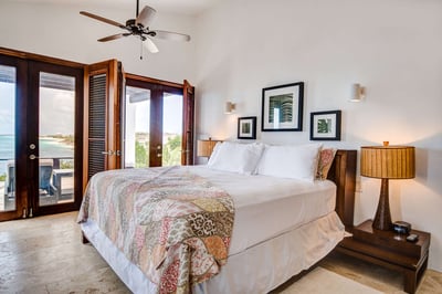 Luxury Villa Photo #12