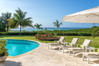 Luxury Villa Photo #3