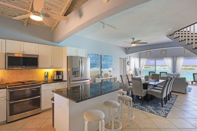 Luxury Villa Photo #22