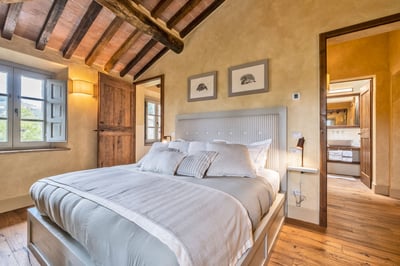 Luxury Villa Photo #30
