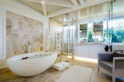 Luxury Villa Photo #41