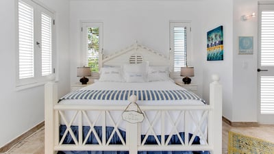 Luxury Villa Photo #50