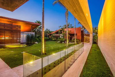 Luxury Villa Photo #14