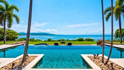 Luxury Villa Photo #4