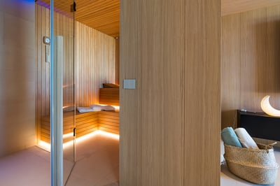 Luxury Villa Photo #26