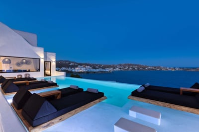 Luxury Villa Photo #4
