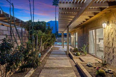 Luxury Villa Photo #20