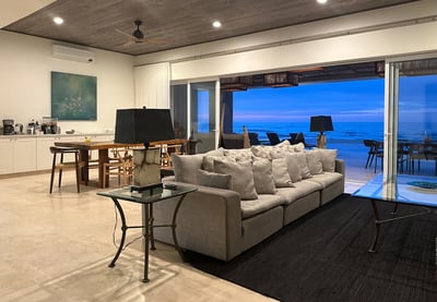 Luxury Villa Photo #22