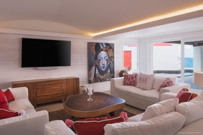 Luxury Villa Photo #21
