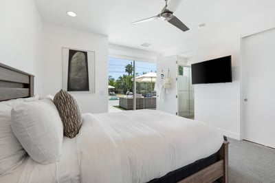 Luxury Villa Photo #22
