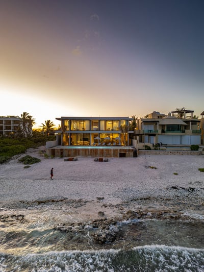 Luxury Villa Photo #2