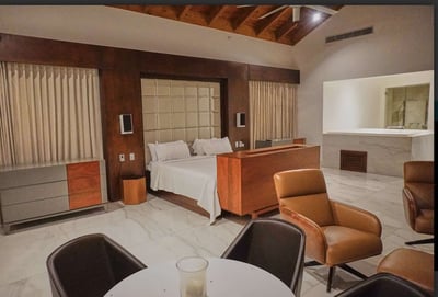 Luxury Villa Photo #36