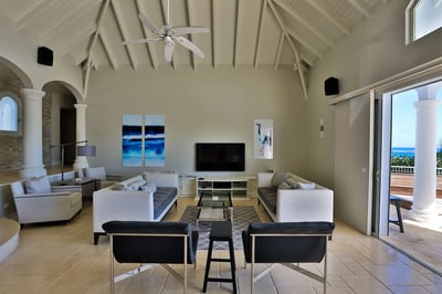 Luxury Villa Photo #13