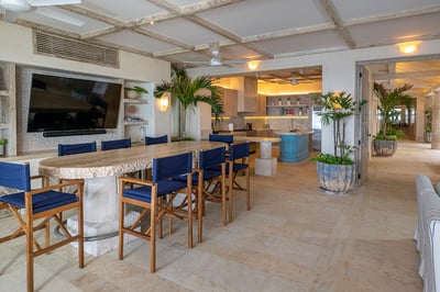 Luxury Villa Photo #20